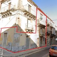 Casa, Cattedrale - Ecce, Ragusa.