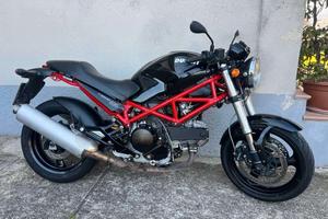 Ducati Monster 695