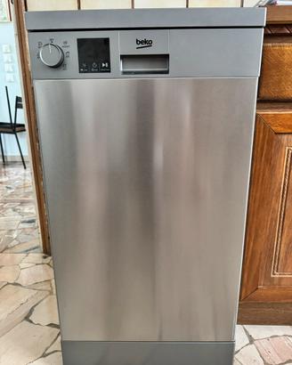 Lavastoviglie SLIM 10 coperti BEKO