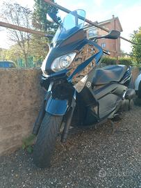 Yamaha X-max 250