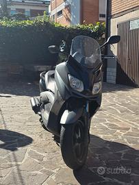 Yamaha X-Max 250