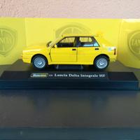 MODELLO AUTO LANCIA DELTA HF EVO GIALLA NO BURAGO