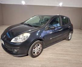 Renault Clio 1.2 16V 5 porte Le Iene