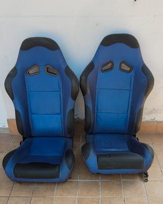 sedili sportivi effetto carbonio 