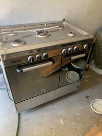 Cucina a gpl con vano bombola e forno ventilato