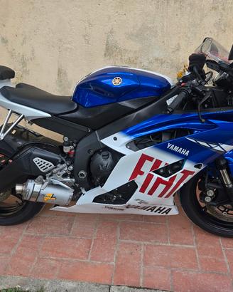 R6 08 replica fiat finanziabile 