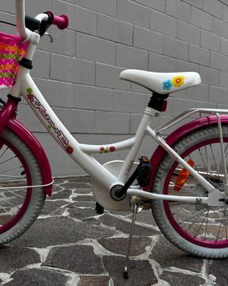 BICICLETTA DA BAMBINA 5/7 ANNI ALTEZZA 110/125 CM.
