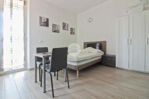 MONOLOCALE A TORINO