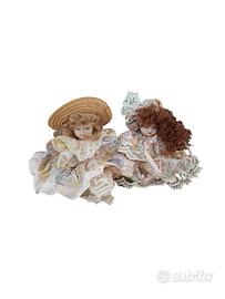 Coppia Bambole Vintage in Porcellana Articolate /