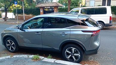  auto Nissan Qahqai