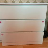 Cassettiera ikea bianca con tre cassetti