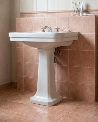Pavimento + Rivestimento bagno Made in Italy