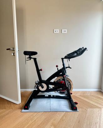 Schwinn IC7 – Spin Bike Professionale