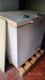 Freezer a pozzetto