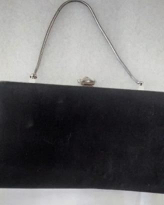 Pochette anni 60-70 con catenella