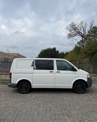 Volkswagen Transporter T5 Camperizzato