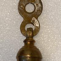 Antico peso romano in ferro e ottone da kg. 0,23