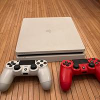 PlayStation 4 slim con 2 controller e giochi