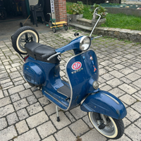 Vespa Primavera et3 conservata