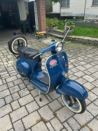 Vespa Primavera et3 conservata