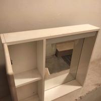 Specchio con luce da bagno