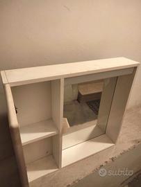 Specchio con luce da bagno