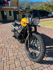 Triumph 900 scrambler