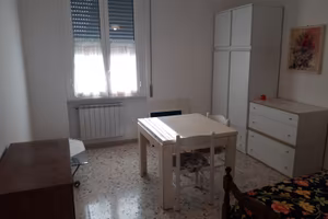 Grande e luminosa camere solo studente referenziat