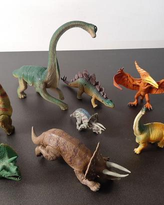 dinosauri giocattolo