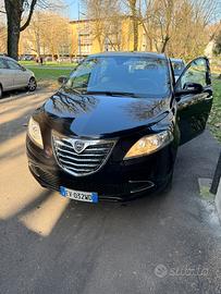 Lancia Ypsilon 1.2 benzina 63800 km euro 6