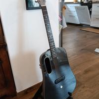 chitarra acustica Lava pro