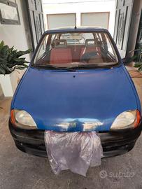 Fiat 600, cc 900 del 1998 con 74000 km originali