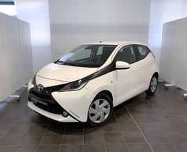 Toyota Aygo 1.0 x-play 5p my15