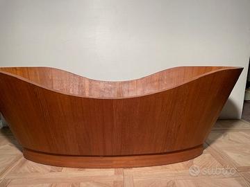 Vasca freestanding  in legno teak