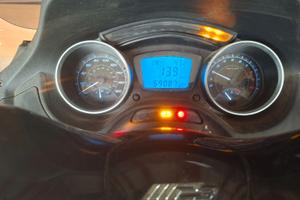PIAGGIO MP3 300