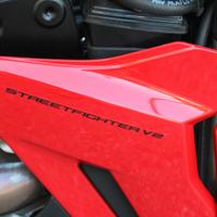 MOTO IN ARRIVO Ducati Streetfighter V2