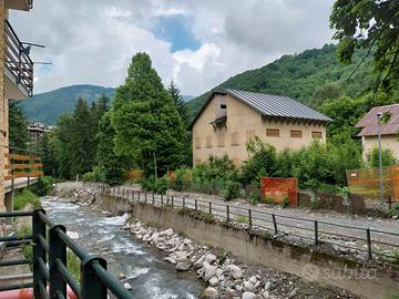 Alloggio con terrazzo per vacanza