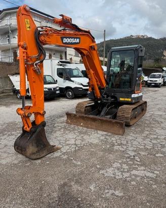 Escavatore Cingolato DOOSAN DX62R