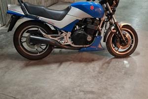Suzuki GSX