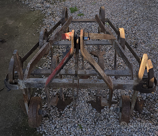 Trattore Vibrocult 9 molle