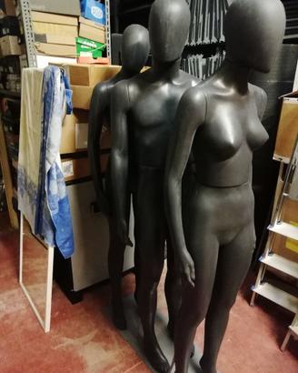 MANICHINI MEZZO BUSTO O INTERI COLORE NERO