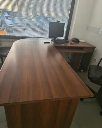 Tavolo da ufficio