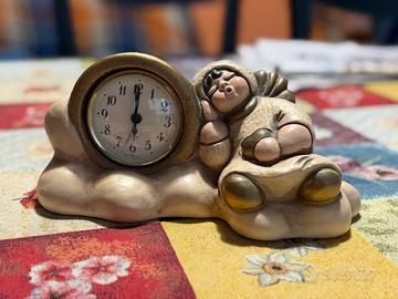 Orologio da tavolo con angelo dormiente Thun