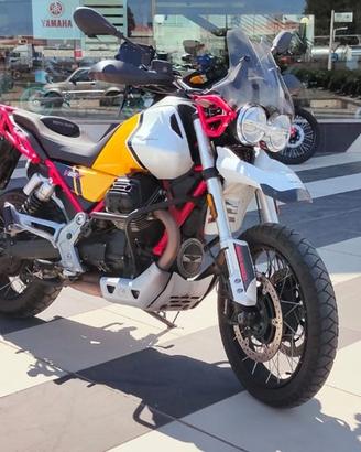 Moto Guzzi V85 TT Evocative Graphics