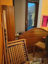 struttura letto matrimoniale con doghe.