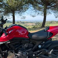 Ducati monster 937