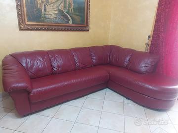 divano angolare in vera pelle