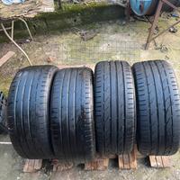 Gomme 225/40/18