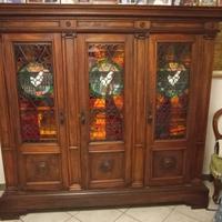 Credenza libreria vetri dipinti stile classico