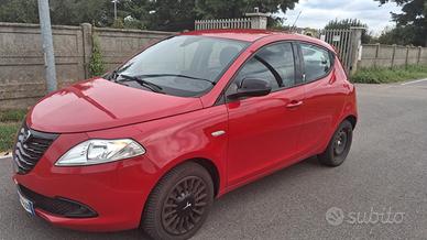 Lancia Ypsilon 1.3 MJT 16V 95 CV 5 porte S&S Plati